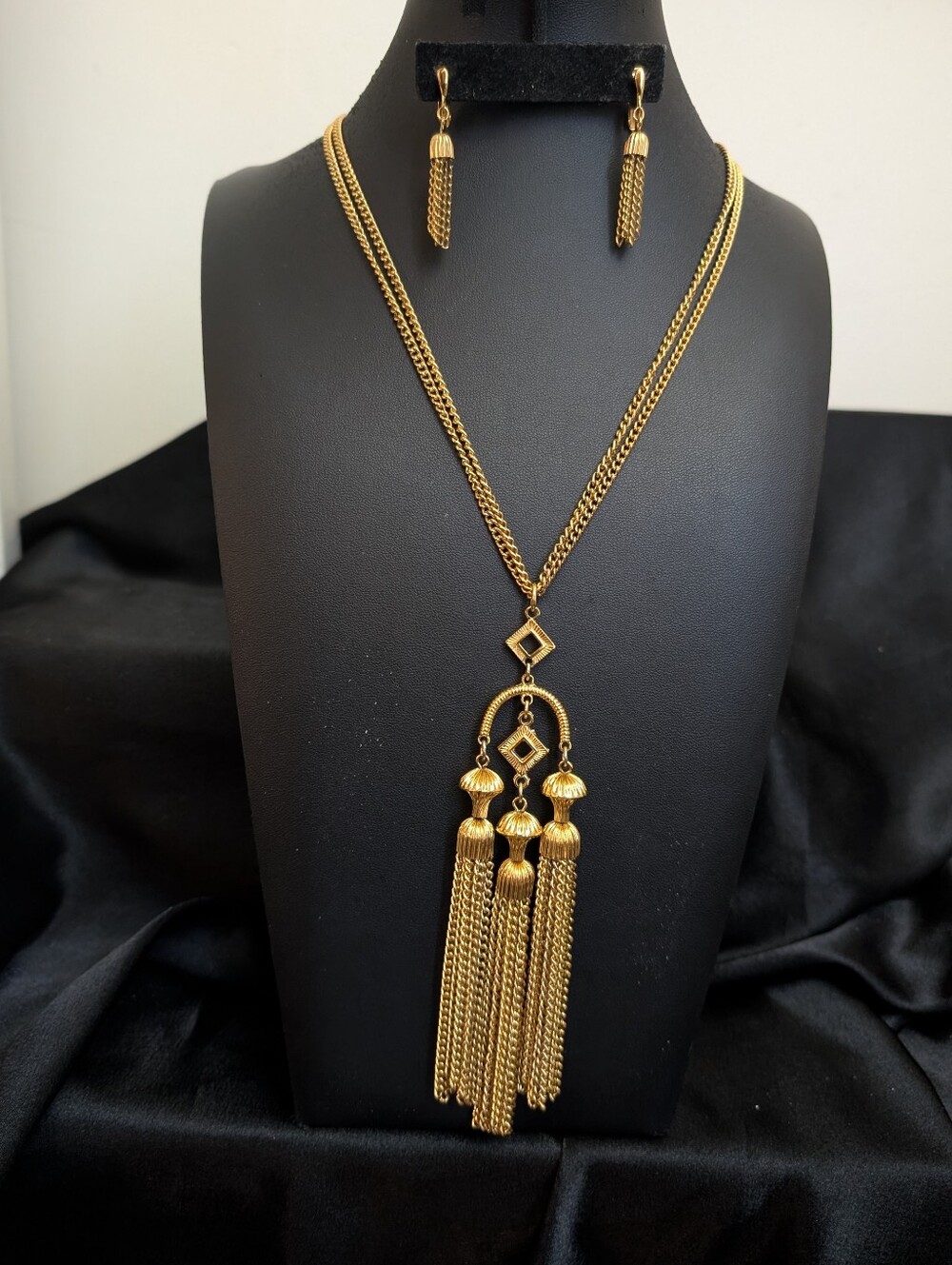 60s Alfred Philippe Design For Crown Trifari Triple Tassel Double Chain Set